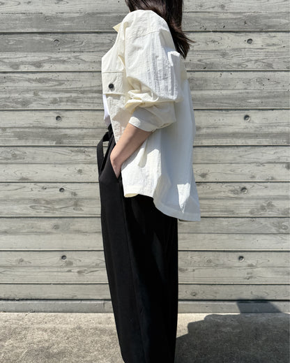 軽やかに羽織れる大人のシャツジャケット♪美しくしっかりした日本製♪４０代５０代コーデに♪白のシャツジャケット♪