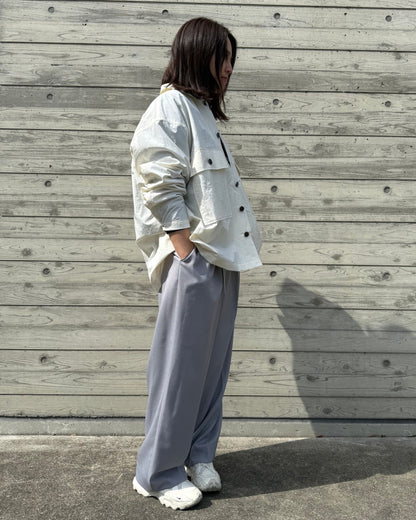軽やかに羽織れる大人のシャツジャケット♪美しくしっかりした日本製♪４０代５０代コーデに♪白のシャツジャケット♪