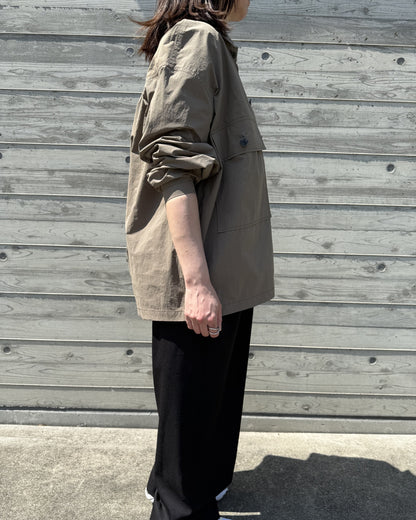 軽やかに羽織れる大人のシャツジャケット♪美しくしっかりした日本製♪４０代５０代コーデに♪モカ。